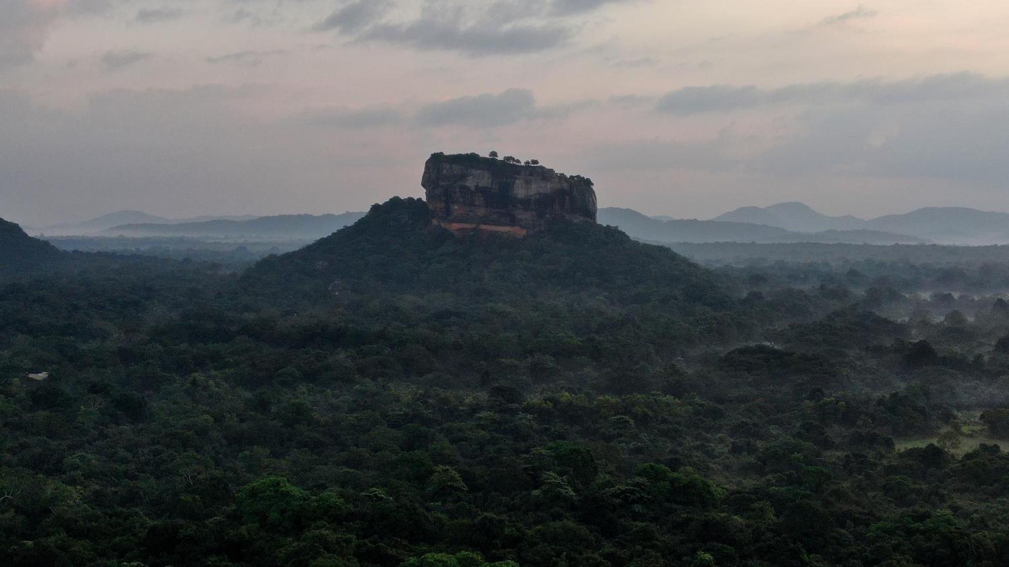 Woodsy Villa Sigiriya Bagian luar foto